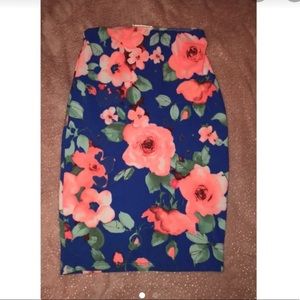 Knee long floral skirt